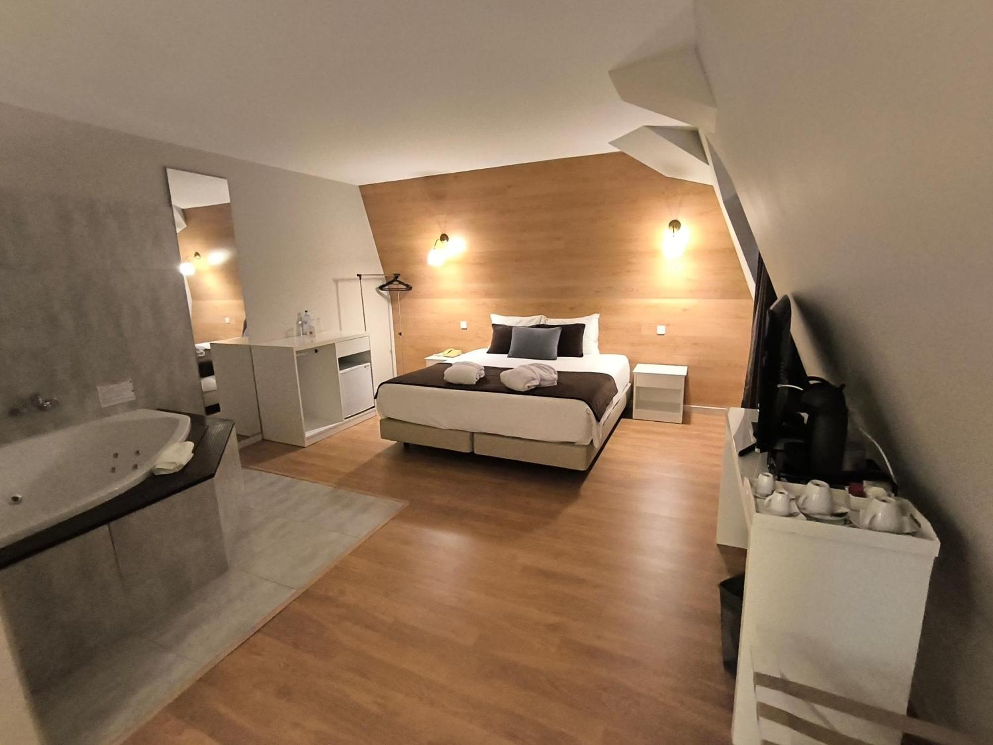 Douro Marina Hotel & Spa Resende Kültér fotó